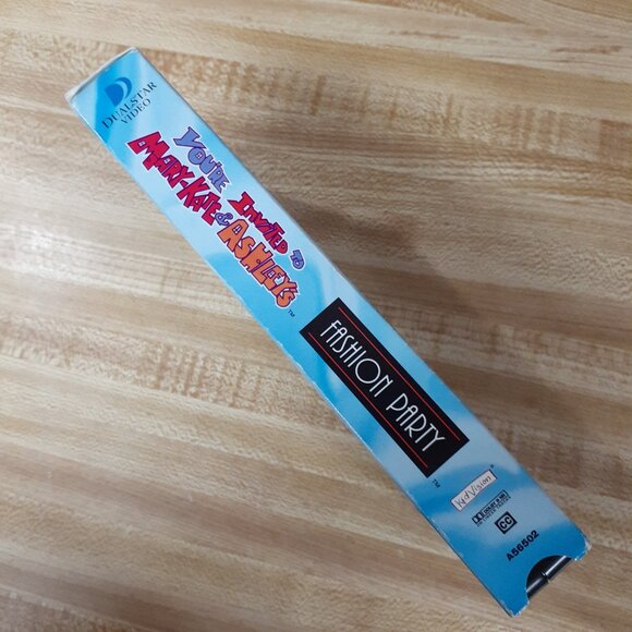 You're Invited To Mary Kate & Ashley's Fashion Party VHS 1999 Y2K Retro Kids - Picture 4 of 6